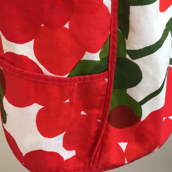 Vintage Vera Cherry Apron and napkins - Picture 2 of 5